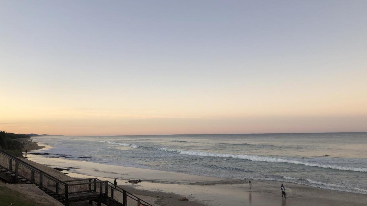 Private Outdoor Spa, Fire Pit, Cinema Room - The Cottage Coolum Beach Exterior foto