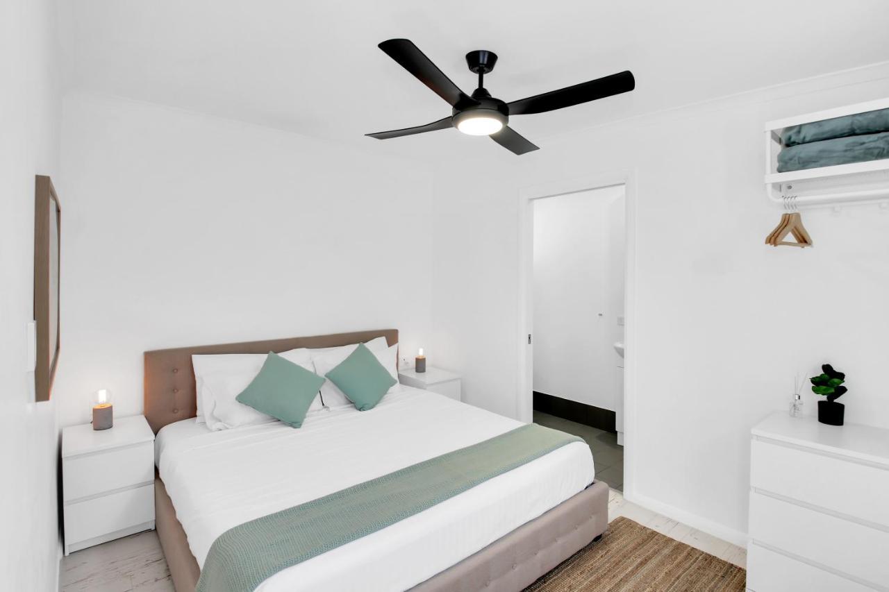 Private Outdoor Spa, Fire Pit, Cinema Room - The Cottage Coolum Beach Exterior foto
